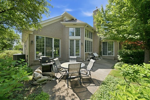 Tiny photo for 2004 Claridge Court, Northbrook, IL 60062 (MLS # 12781363)