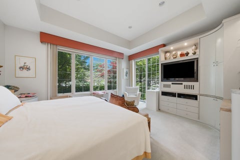 Tiny photo for 2004 Claridge Court, Northbrook, IL 60062 (MLS # 12781363)
