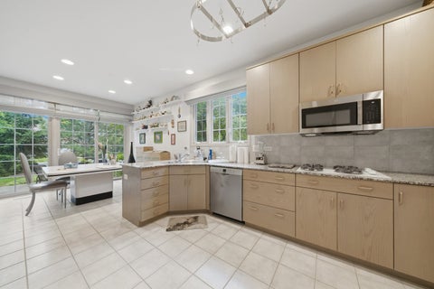 Tiny photo for 2004 Claridge Court, Northbrook, IL 60062 (MLS # 12781363)