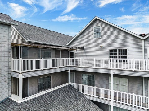 Tiny photo for 4412 River Drive #402, Moline, IL 61265 (MLS # 12736765)