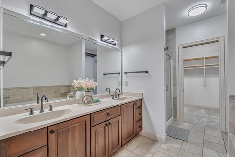 Tiny photo for 4412 River Drive #402, Moline, IL 61265 (MLS # 12736765)