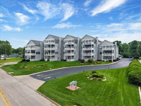 Photo of 4412 River Drive #402, Moline, IL 61265 (MLS # 12736765)