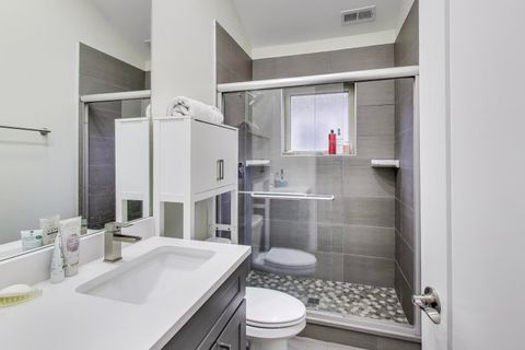 Tiny photo for 1045 W 34th Place, Chicago, IL 60608 (MLS # 12523676)