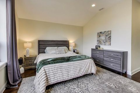 Tiny photo for 1045 W 34th Place, Chicago, IL 60608 (MLS # 12523676)