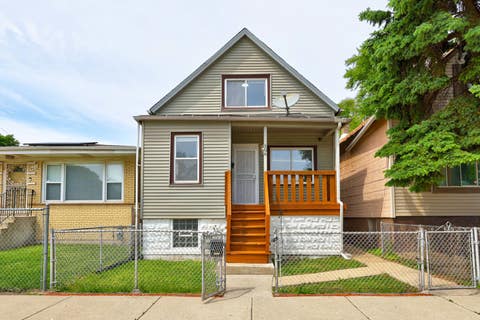 Photo of 306 E 118th Street, Chicago, IL 60628 (MLS # 12727814)