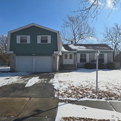 1915 TINA Lane Flossmoor IL 60422