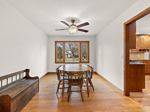 Tiny photo for 11 Spinnaker Court, Grayslake, IL 60030 (MLS # 12561829)