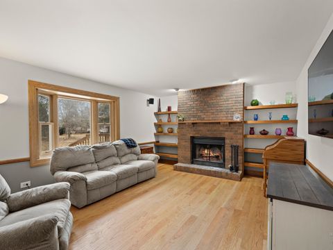 Tiny photo for 11 Spinnaker Court, Grayslake, IL 60030 (MLS # 12561829)