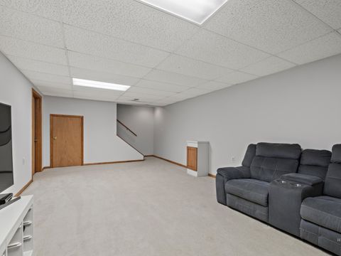 Tiny photo for 11 Spinnaker Court, Grayslake, IL 60030 (MLS # 12561829)