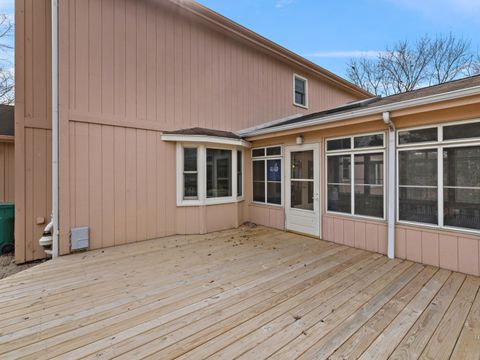 Tiny photo for 11 Spinnaker Court, Grayslake, IL 60030 (MLS # 12561829)