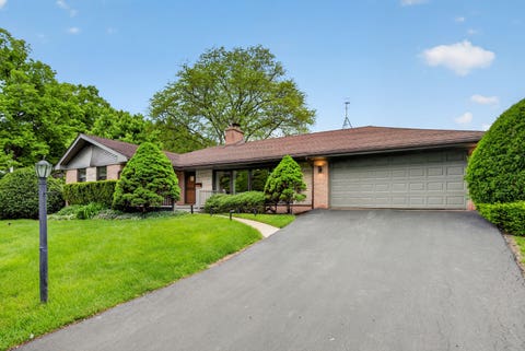 Photo of 516 ELDON Place, Downers Grove, IL 60516 (MLS # 12719170)