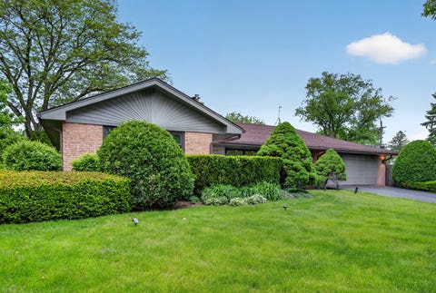 Tiny photo for 516 ELDON Place, Downers Grove, IL 60516 (MLS # 12719170)