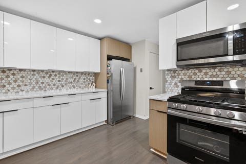 Tiny photo for 516 ELDON Place, Downers Grove, IL 60516 (MLS # 12719170)