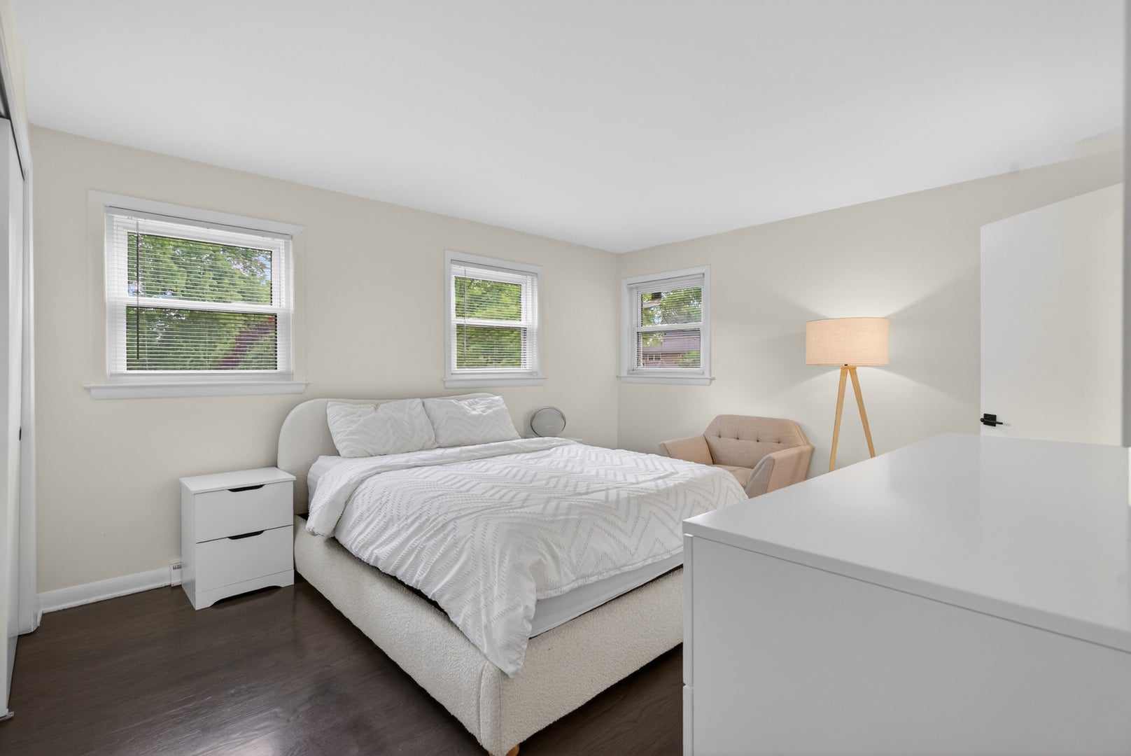 516 ELDON Place
