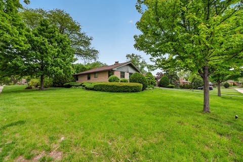 Tiny photo for 516 ELDON Place, Downers Grove, IL 60516 (MLS # 12719170)
