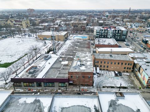 4740 Clark Street Chicago IL 60638