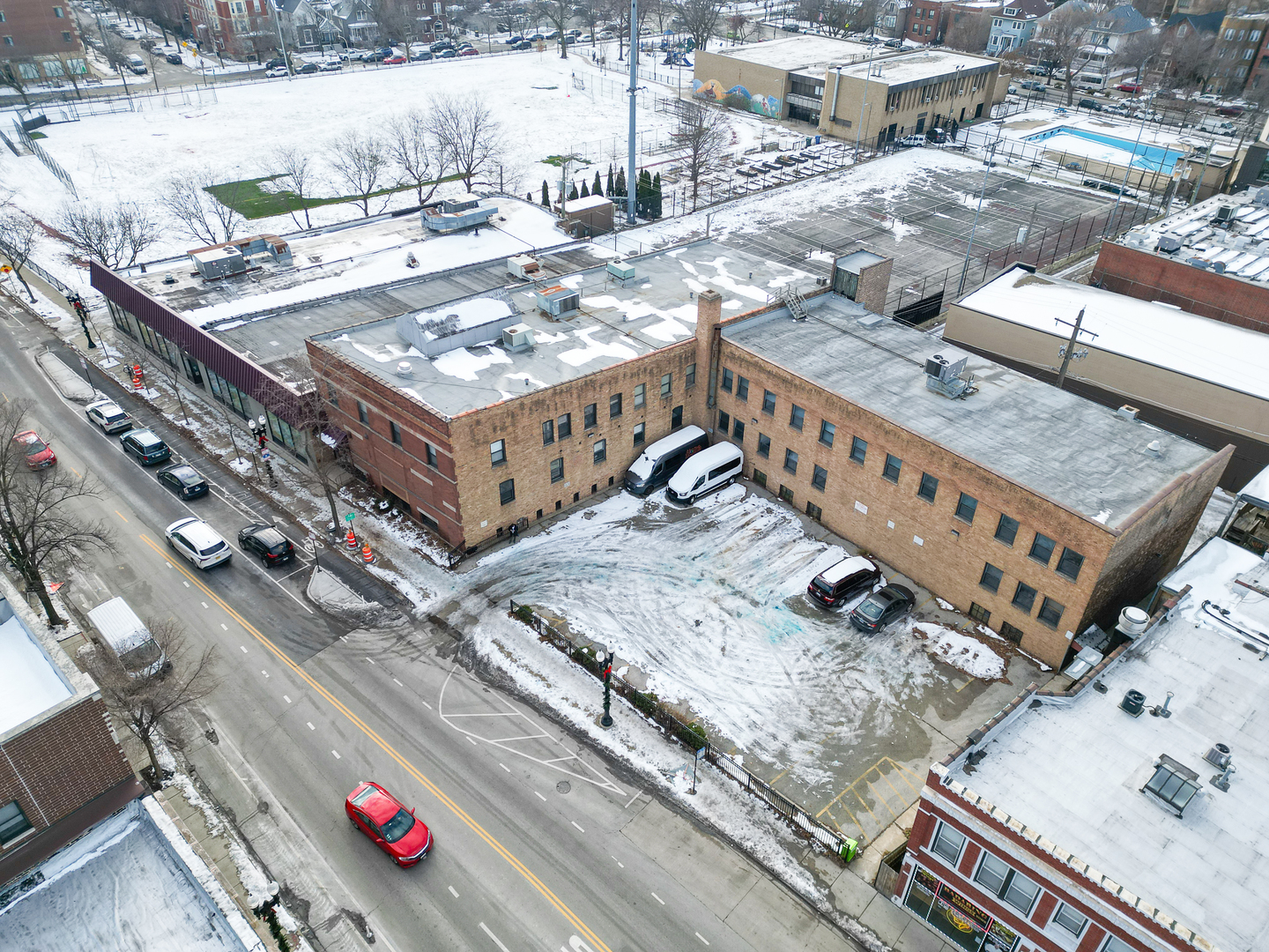 4740 Clark Street, Chicago, IL, 60638 1 4740 Clark Street