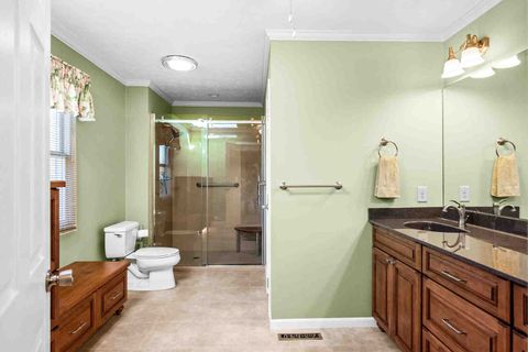 Tiny photo for 2203 Oakwood Avenue, Bloomington, IL 61704 (MLS # 12604610)