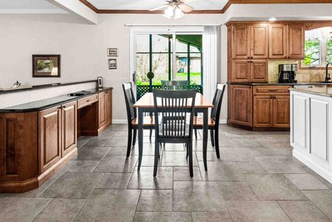 Tiny photo for 2203 Oakwood Avenue, Bloomington, IL 61704 (MLS # 12604610)