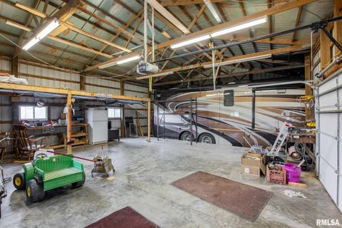 Tiny photo for 541 DALLAS Road, Murphysboro, IL 62966 (MLS # EB459428)