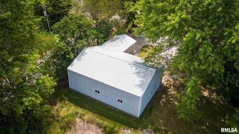 Tiny photo for 541 DALLAS Road, Murphysboro, IL 62966 (MLS # EB459428)