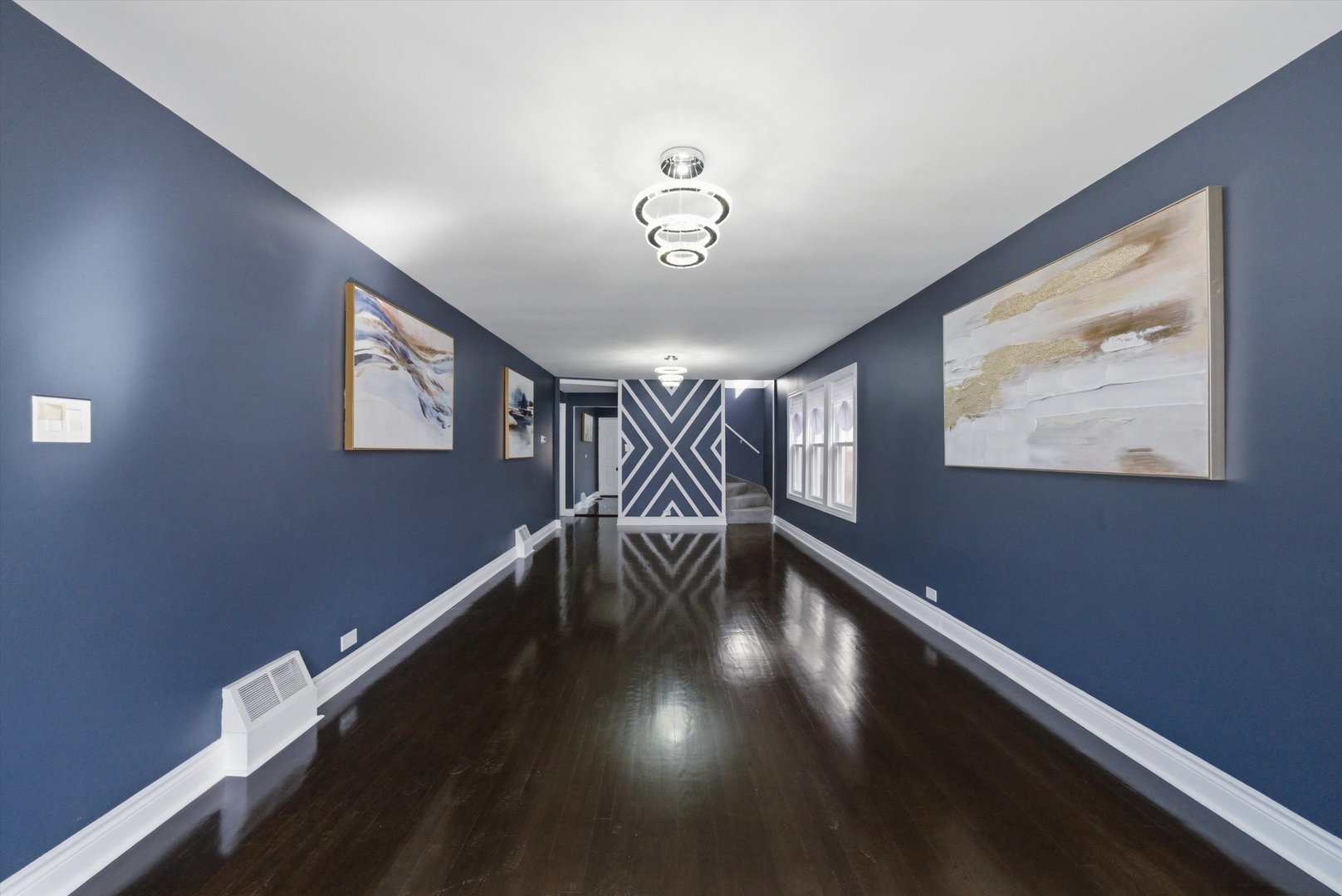 7145 S Richmond Street