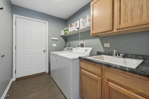 Tiny photo for 521 S Sheridan Road, Lakemoor, IL 60051 (MLS # 12616877)