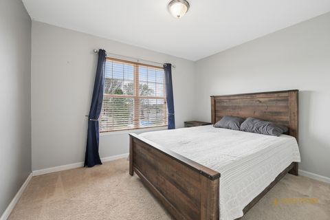 Tiny photo for 521 S Sheridan Road, Lakemoor, IL 60051 (MLS # 12616877)