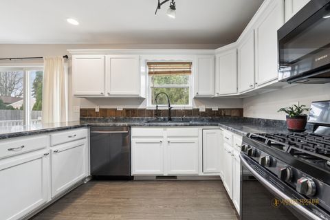 Tiny photo for 521 S Sheridan Road, Lakemoor, IL 60051 (MLS # 12616877)