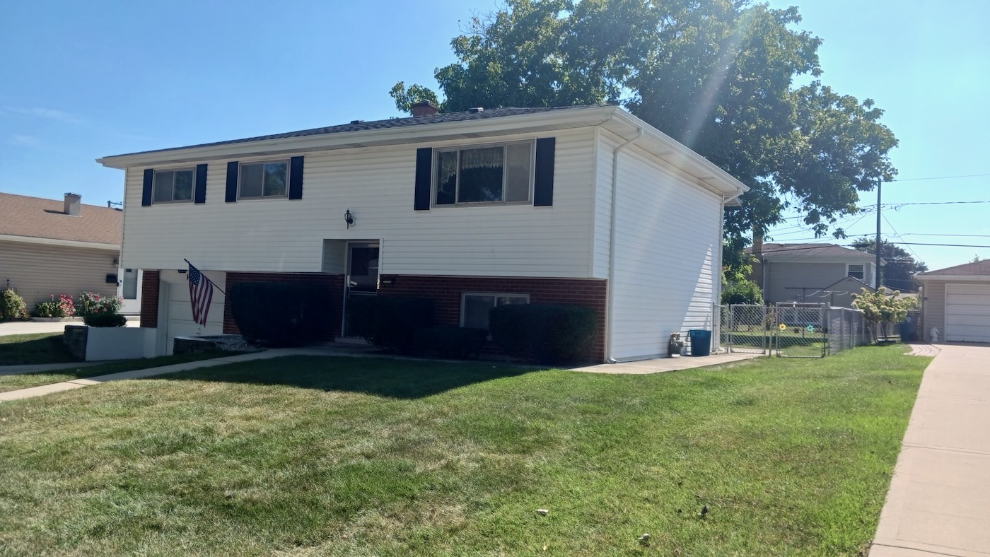 433 W Diversey Avenue