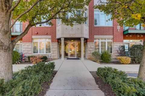 Tiny photo for 620 McHenry Road #104, Wheeling, IL 60090 (MLS # 12696214)