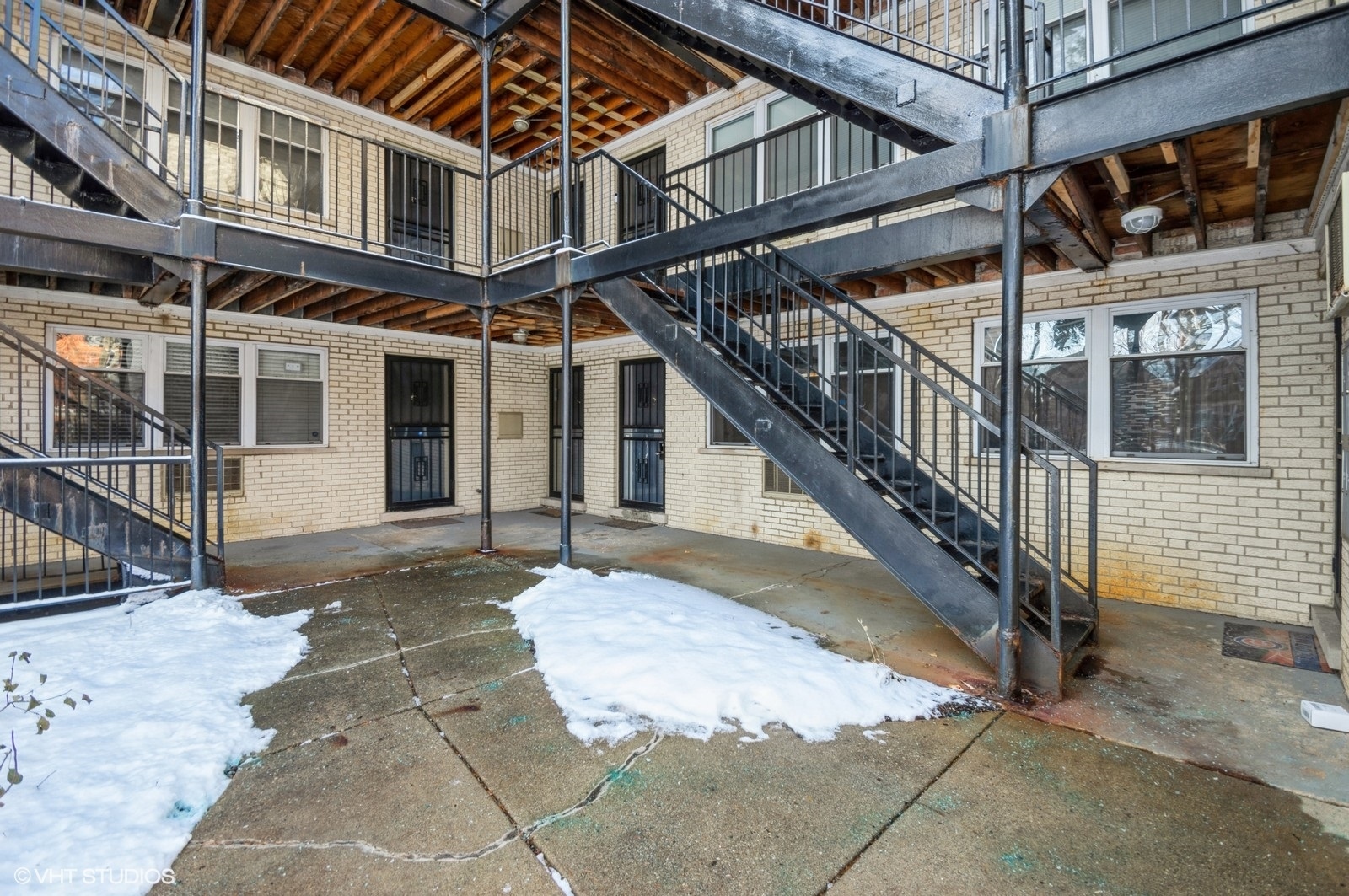 4258 N Greenview Avenue 1E