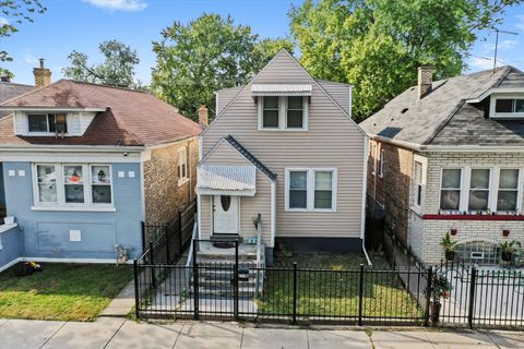 Tiny photo for 7130 S Seeley Avenue, Chicago, IL 60636 (MLS # 12568370)