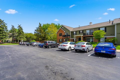 Tiny photo for 1312 Mc Dowell Road #204, Naperville, IL 60563 (MLS # 12635155)