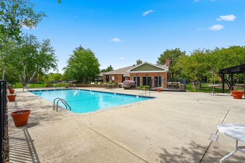 Tiny photo for 1312 Mc Dowell Road #204, Naperville, IL 60563 (MLS # 12635155)