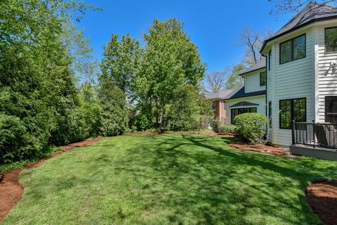 A home in Glen Ellyn