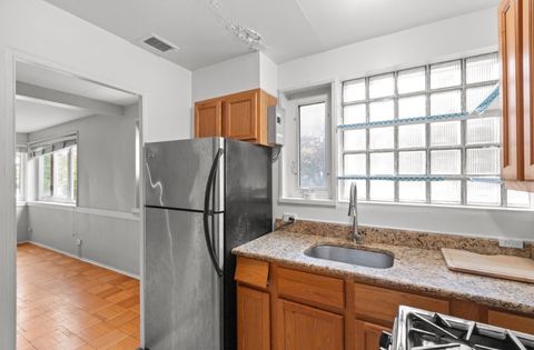 Tiny photo for 7206 Oak Avenue #2SE, River Forest, IL 60305 (MLS # 12629294)