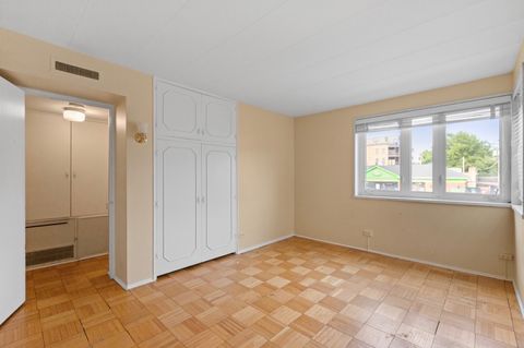 Tiny photo for 7206 Oak Avenue #2SE, River Forest, IL 60305 (MLS # 12629294)