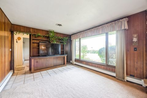 Tiny photo for 1715 W Main Street, Sleepy Hollow, IL 60118 (MLS # 12364898)