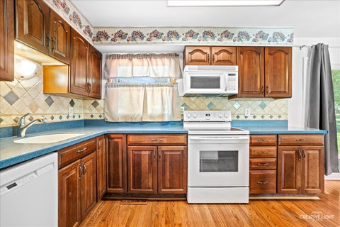 Tiny photo for 176 Boulder Hill Pass, Montgomery, IL 60538 (MLS # 12696414)