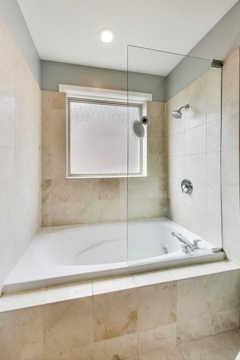 Tiny photo for 860 N ELSTON Avenue #10, Chicago, IL 60642 (MLS # 12472092)