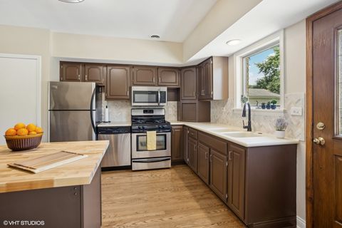 Tiny photo for 3N276 N Howard Avenue, Elmhurst, IL 60126 (MLS # 12481029)
