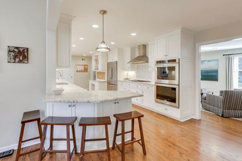 Tiny photo for 2506 Peachtree Lane, Northbrook, IL 60062 (MLS # 12575620)