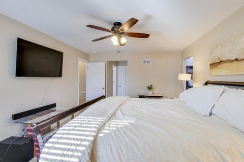 Tiny photo for 2506 Peachtree Lane, Northbrook, IL 60062 (MLS # 12575620)