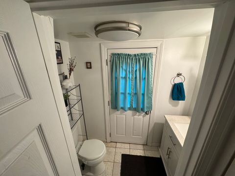 Tiny photo for 300 S Cumberland Parkway, Des Plaines, IL 60016 (MLS # 12499395)