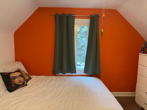 Tiny photo for 300 S Cumberland Parkway, Des Plaines, IL 60016 (MLS # 12499395)