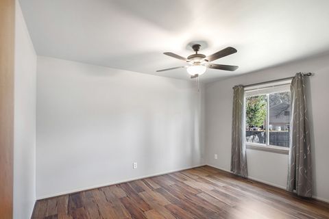 Tiny photo for 310 N Huntington Drive, McHenry, IL 60050 (MLS # 12516289)