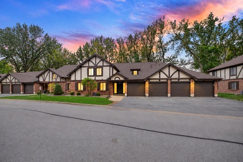 Photo of 8225 Willow Drive #45B, Palos Hills, IL 60465 (MLS # 12759889)