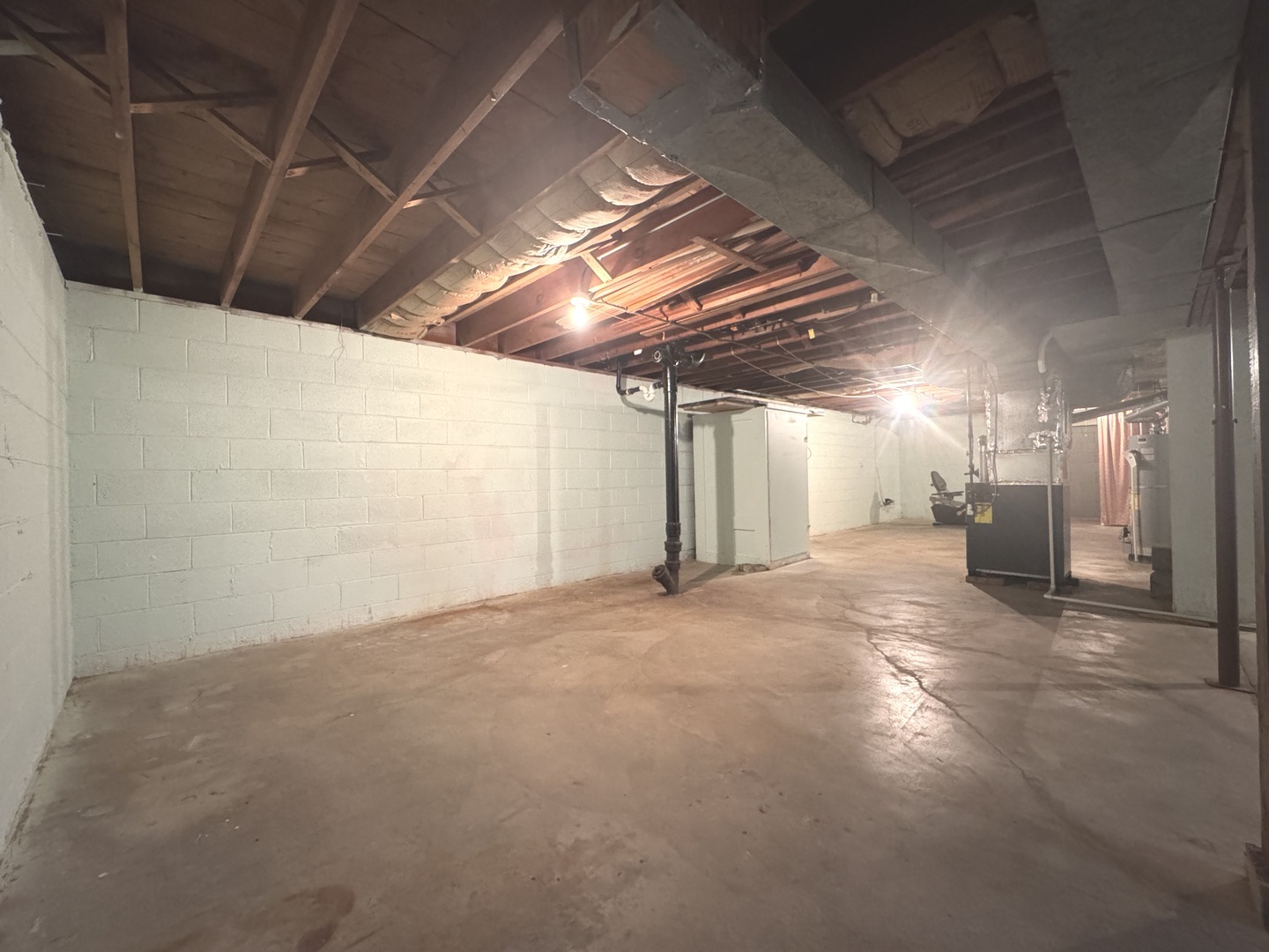 Kankakee, Illinois 60901, United States, 3 Bedrooms Bedrooms, ,2 BathroomsBathrooms,Residential,Active,224153