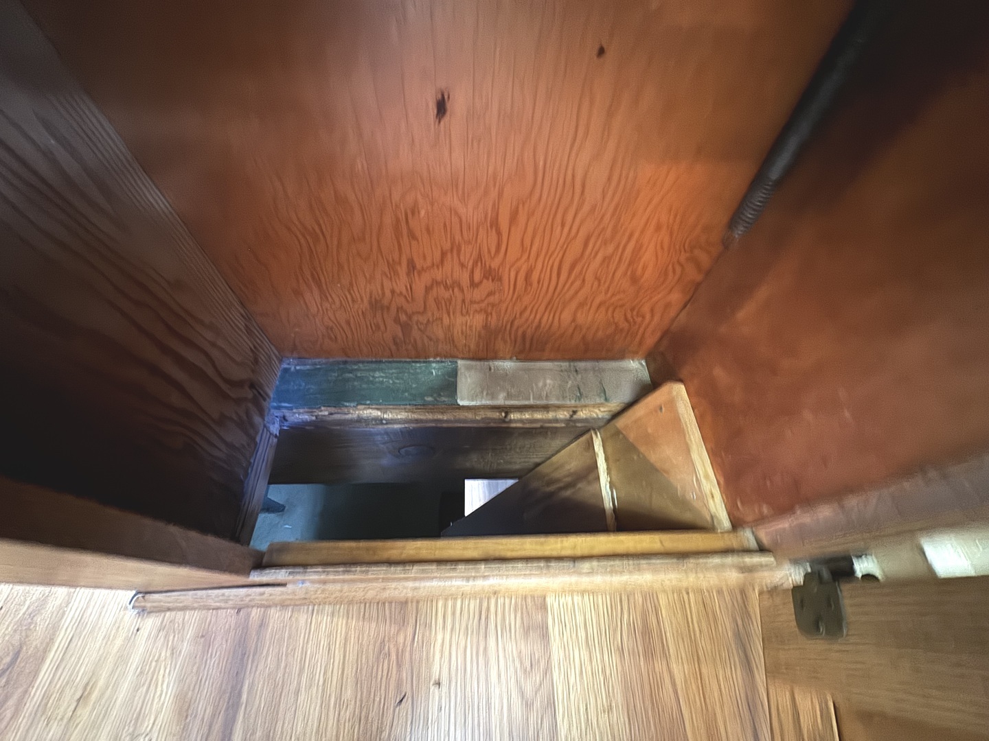 Kankakee, Illinois 60901, United States, 3 Bedrooms Bedrooms, ,2 BathroomsBathrooms,Residential,Active,224153